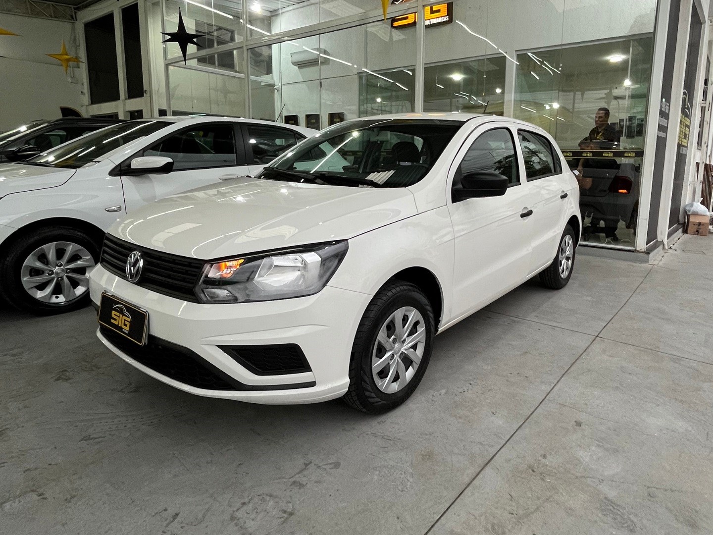 VOLKSWAGEN GOL 1.0 12V MPI TOTALFLEX 4P MANUAL 2023 - Miniatura 4