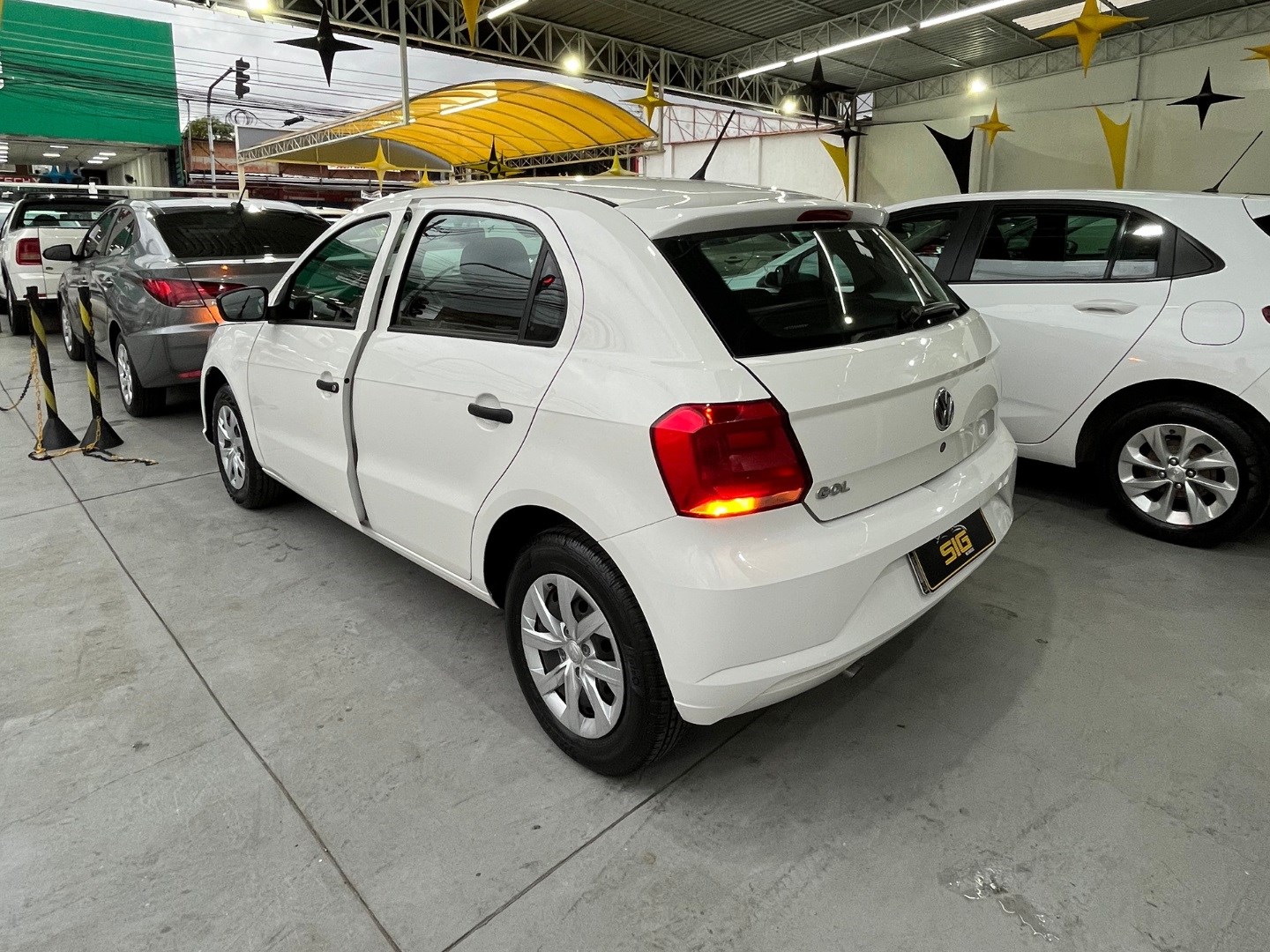 VOLKSWAGEN GOL 1.0 12V MPI TOTALFLEX 4P MANUAL 2023 - Miniatura 8