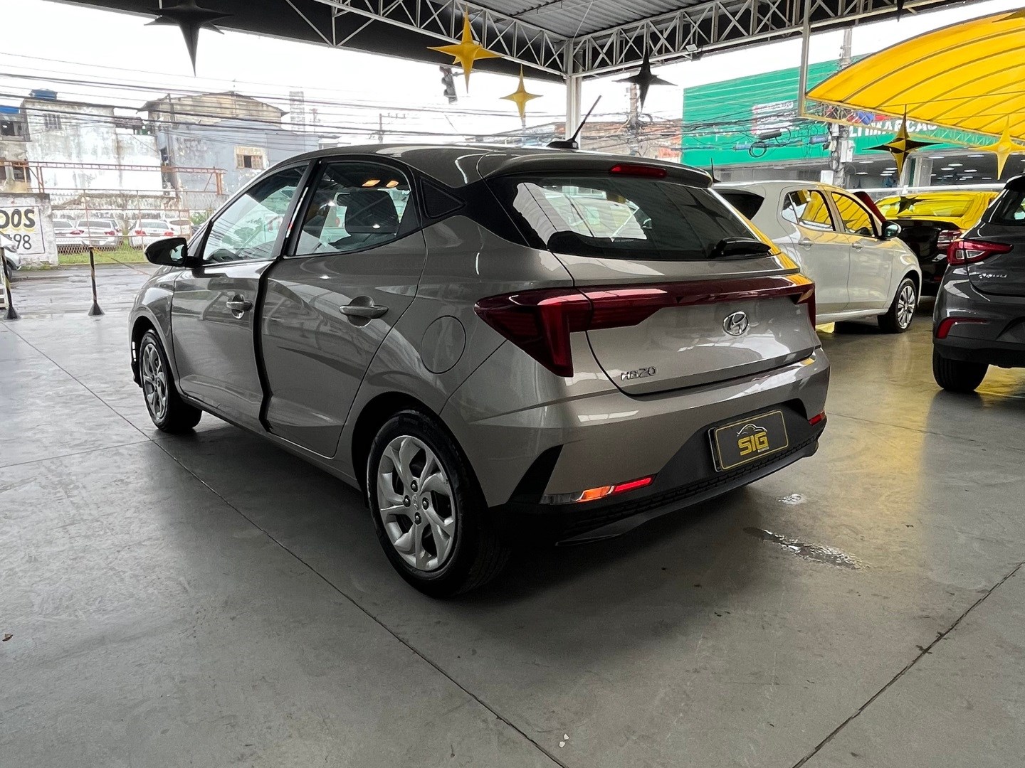 HYUNDAI HB20 1.0 12V FLEX COMFORT MANUAL 2023 Prata - Miniatura 8 - SIG Multimarcas