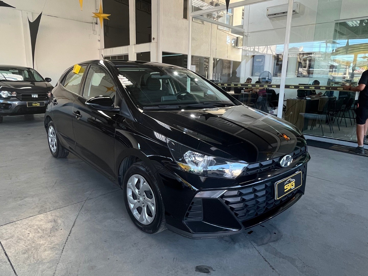 HYUNDAI HB20 1.0 12V FLEX COMFORT MANUAL 2023 Preto - Miniatura 3 - SIG Multimarcas