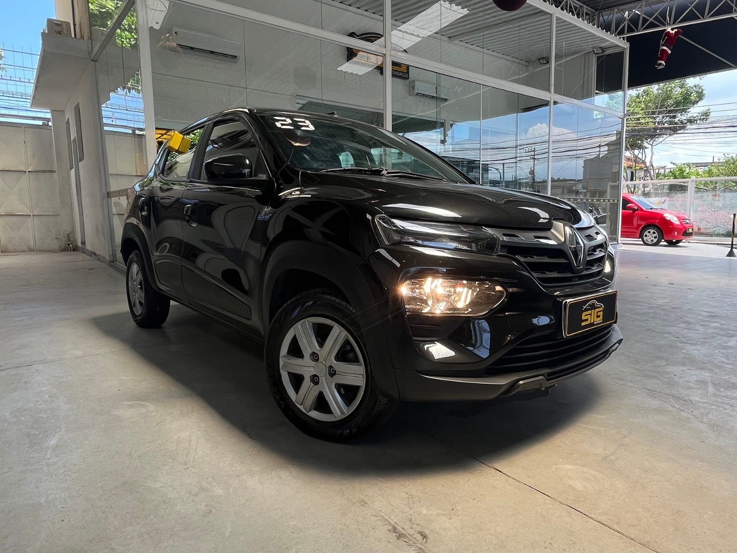 RENAULT KWID 1.0 12V SCE FLEX INTENSE MANUAL 2023 - Imagem 1 - SIG Multimarcas