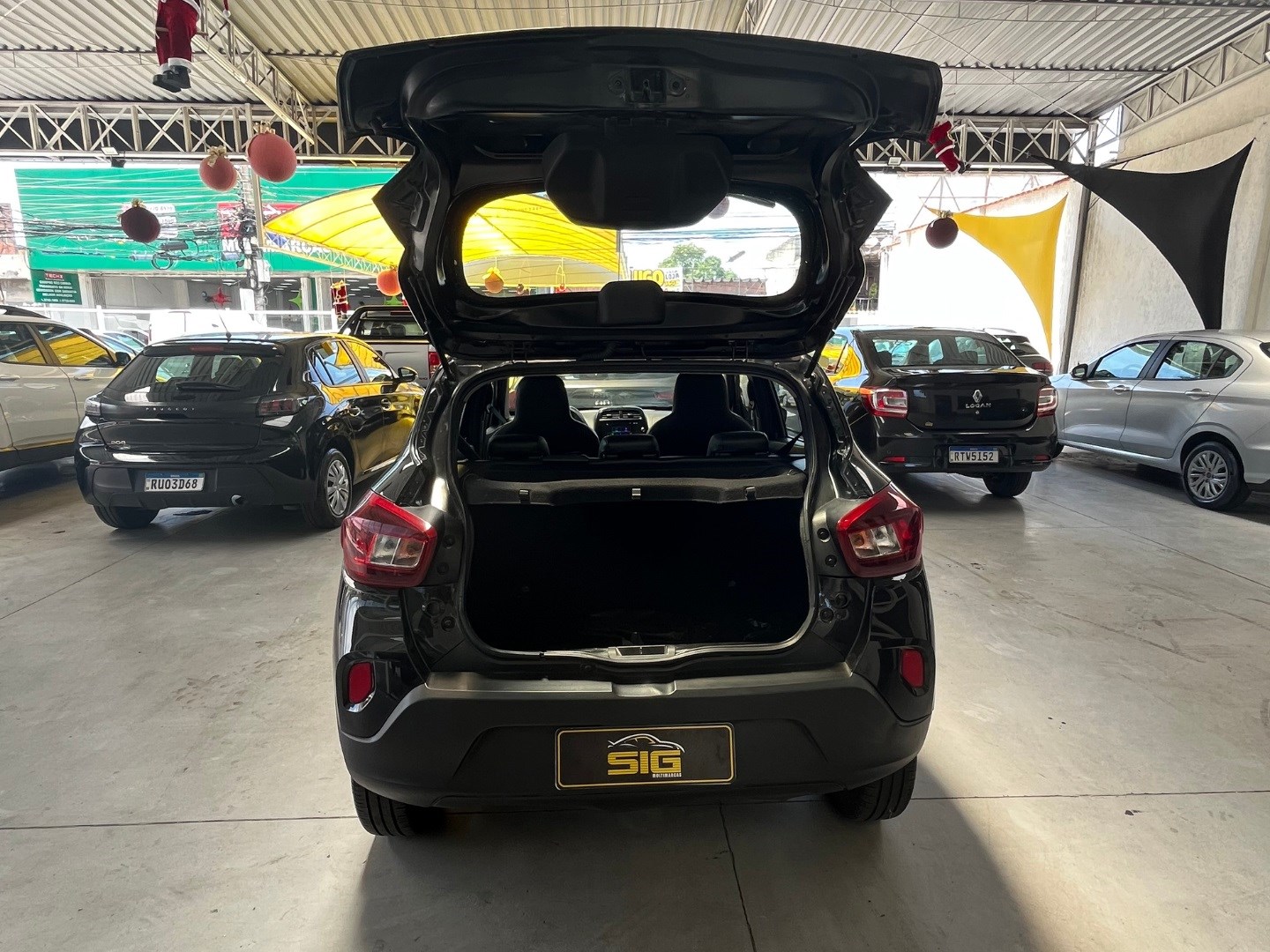 RENAULT KWID 1.0 12V SCE FLEX INTENSE MANUAL 2023 - Miniatura 8