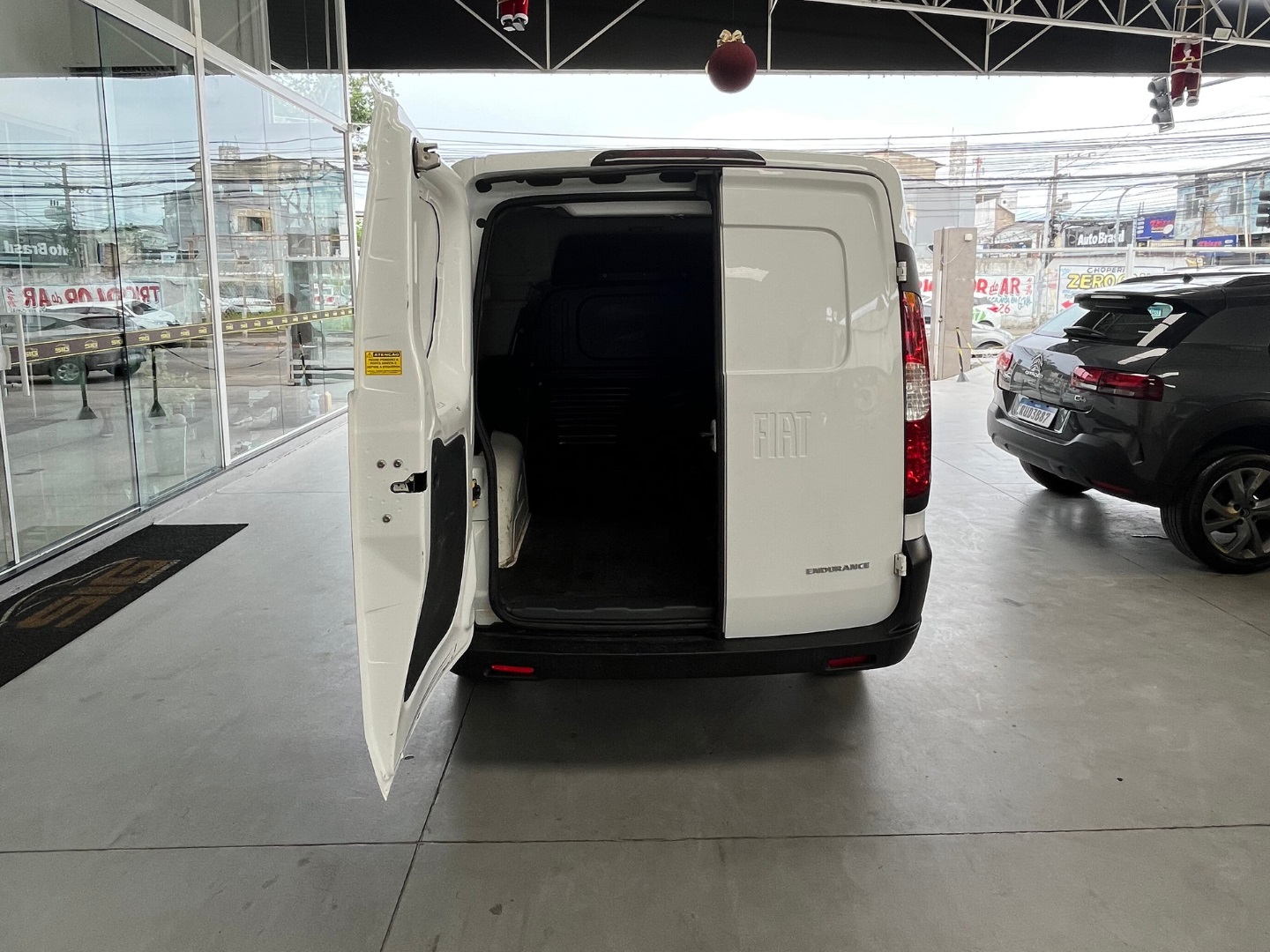 FIAT FIORINO 1.4 MPI FURGÃO ENDURANCE 8V FLEX 2P MANUAL 2024 Branco - Miniatura 6 - SIG Multimarcas