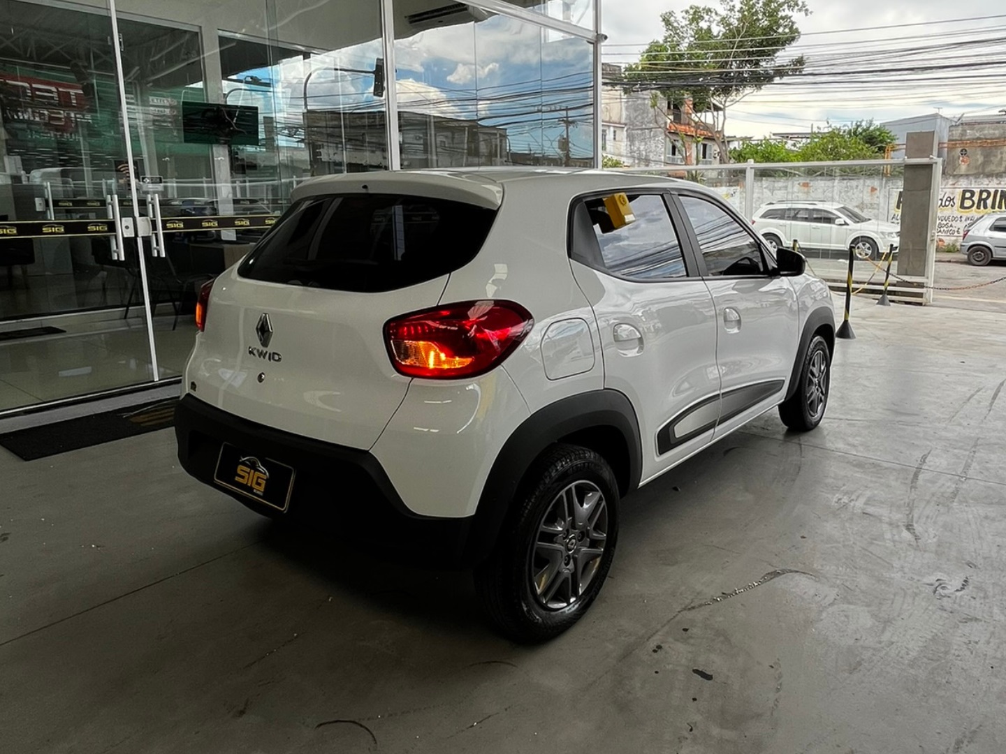 RENAULT KWID 1.0 12V SCE FLEX INTENSE MANUAL 2022 - Miniatura 7