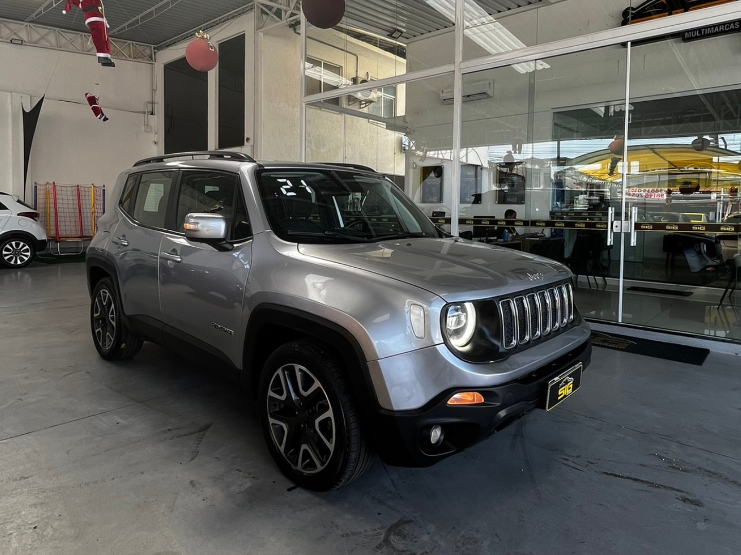 JEEP RENEGADE 1.8 16V FLEX LONGITUDE 4P AUTOMÁTICO 2021 Prata - Miniatura 3 - SIG Multimarcas