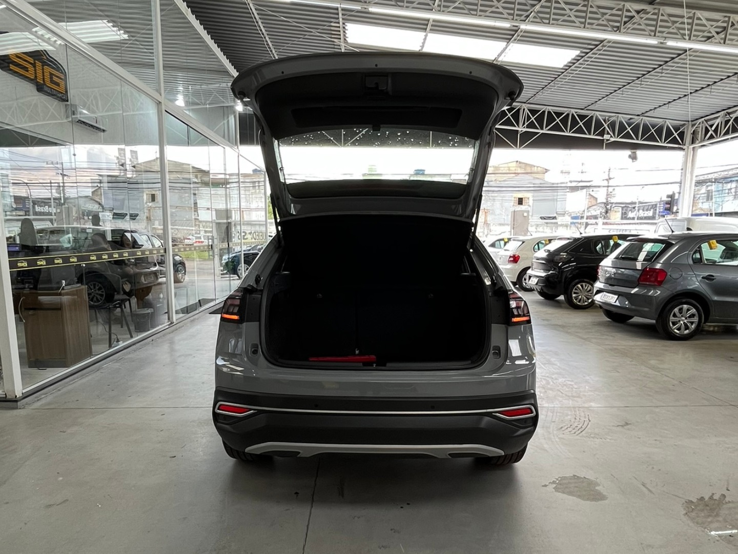 VOLKSWAGEN NIVUS 1.0 200 TSI TOTAL FLEX HIGHLINE AUTOMÁTICO 2024 - Miniatura 7