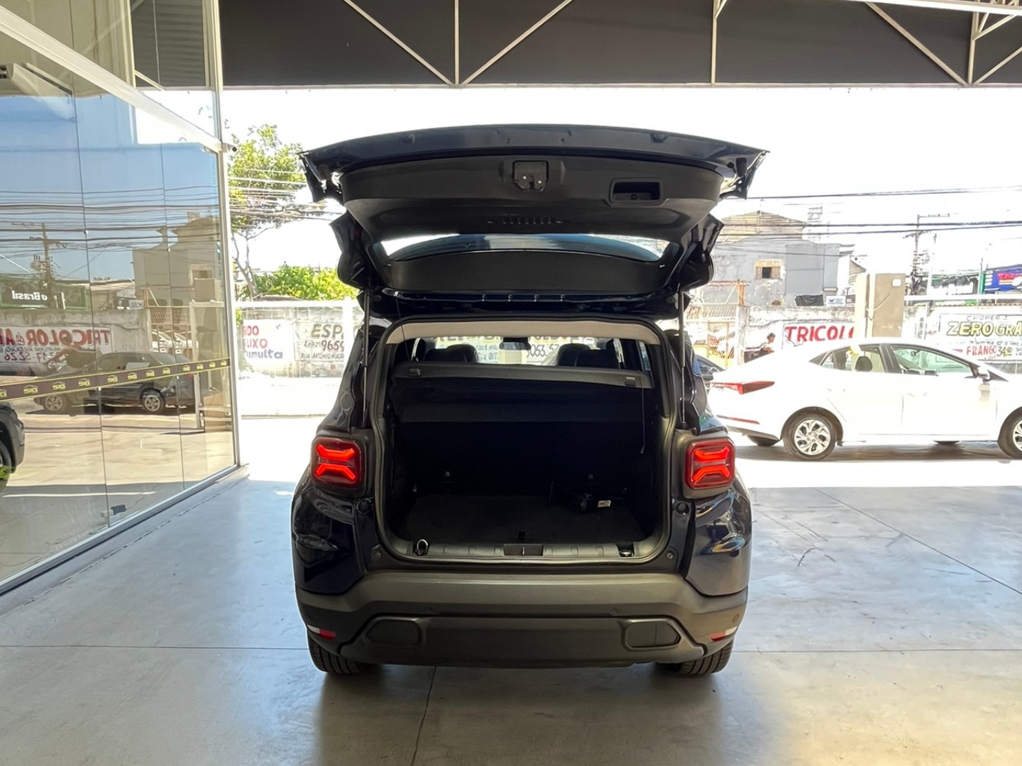 JEEP RENEGADE 1.3 T270 TURBO FLEX LONGITUDE AT6 2023 Azul - Miniatura 6 - SIG Multimarcas