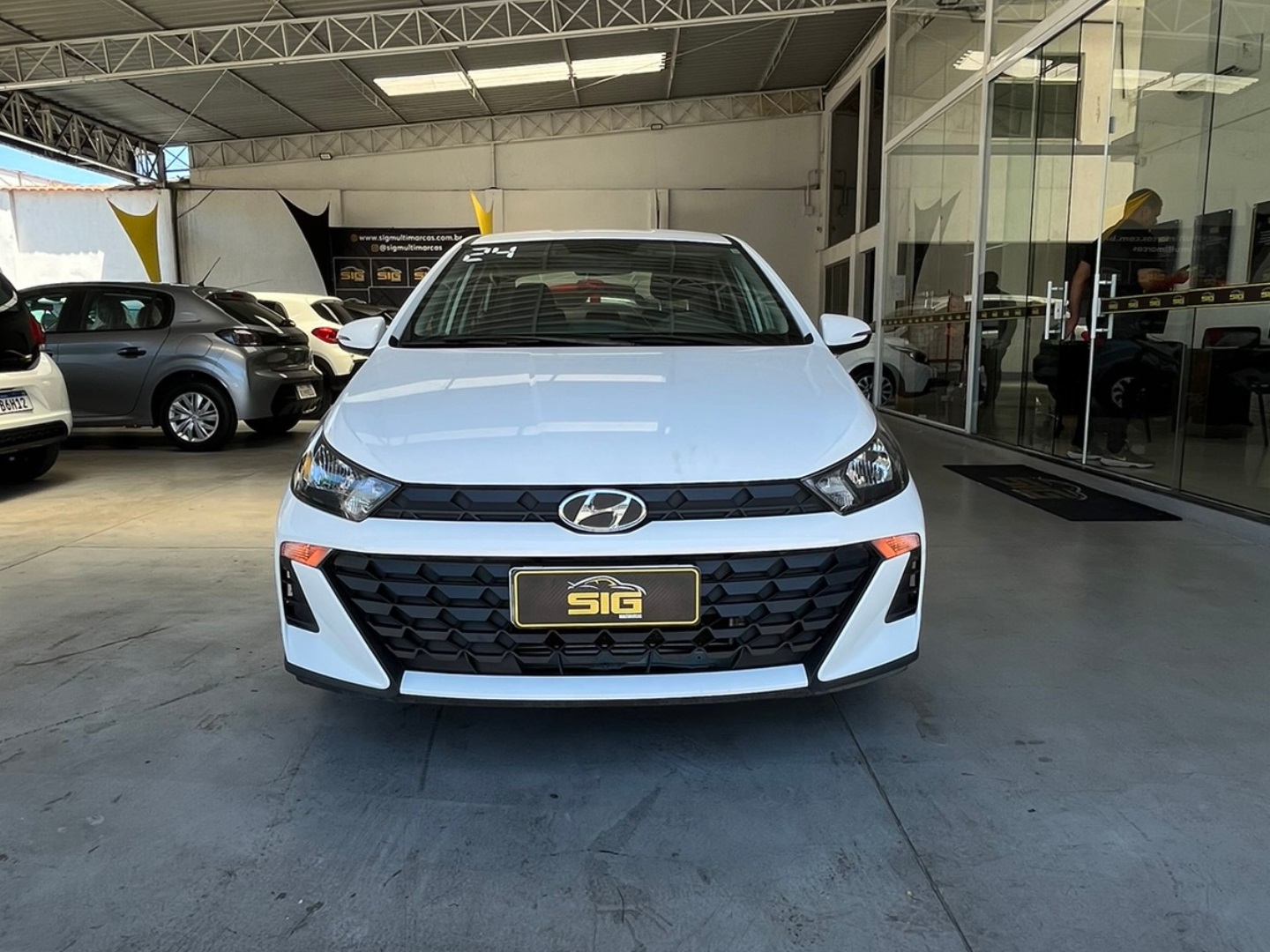 HYUNDAI HB20S 1.0 12V FLEX COMFORT MANUAL 2024 Branco - Miniatura 2 - SIG Multimarcas