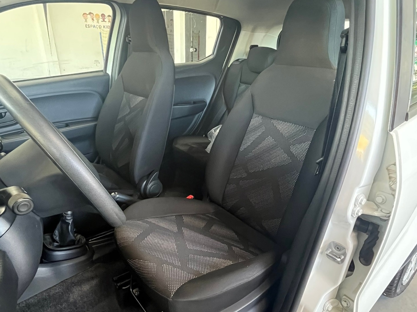 FIAT MOBI 1.0 EVO FLEX LIKE. MANUAL 2023 Branco - Miniatura 8 - SIG Multimarcas