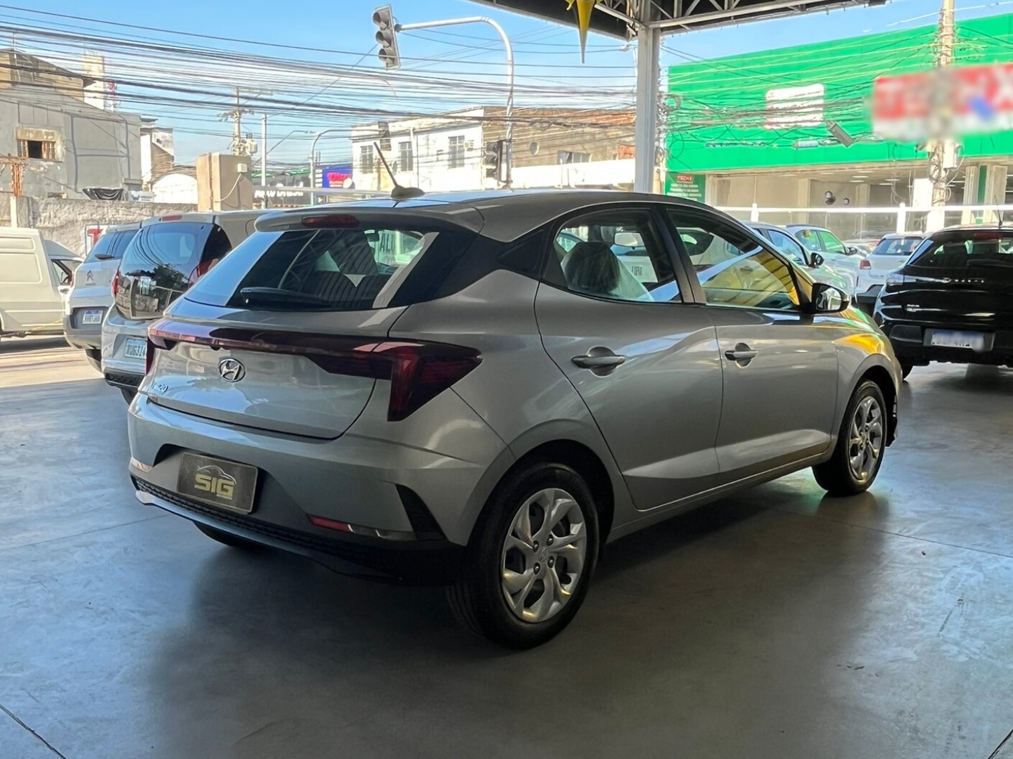 HYUNDAI HB20 1.0 12V FLEX COMFORT PLUS MANUAL 2024 Prata - Miniatura 8 - SIG Multimarcas