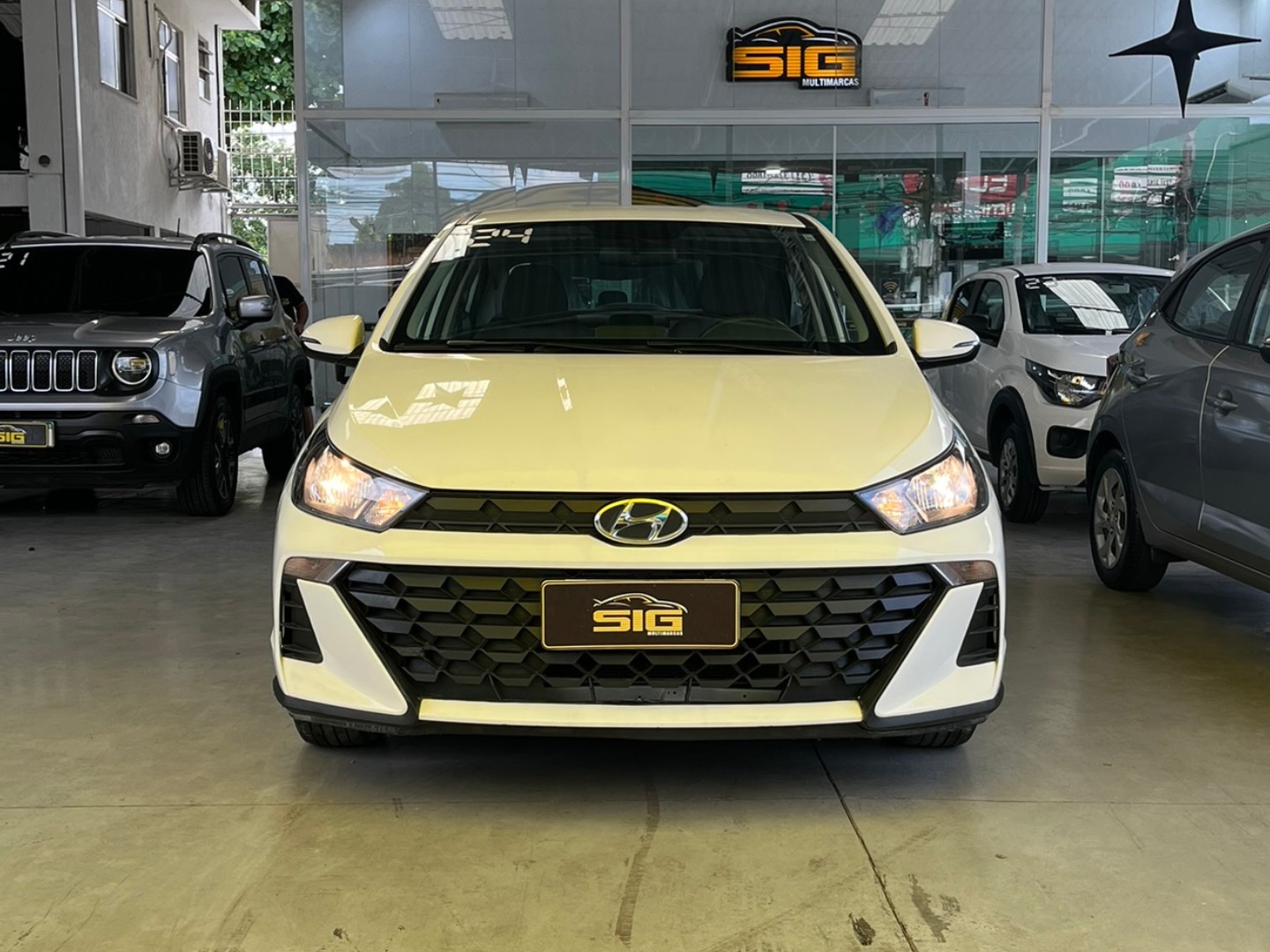 HYUNDAI HB20S 1.0 12V FLEX COMFORT PLUS MANUAL 2024 Branco - Miniatura 2 - SIG Multimarcas