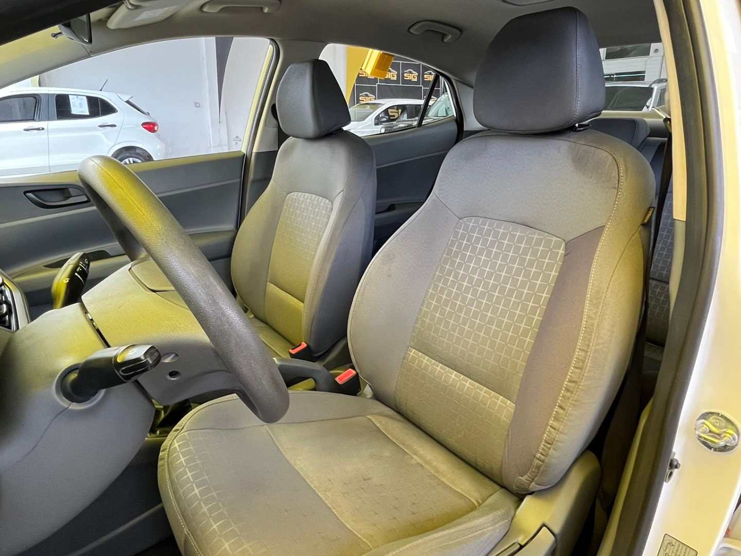 HYUNDAI HB20S 1.0 12V FLEX COMFORT PLUS MANUAL 2024 Branco - Miniatura 6 - SIG Multimarcas