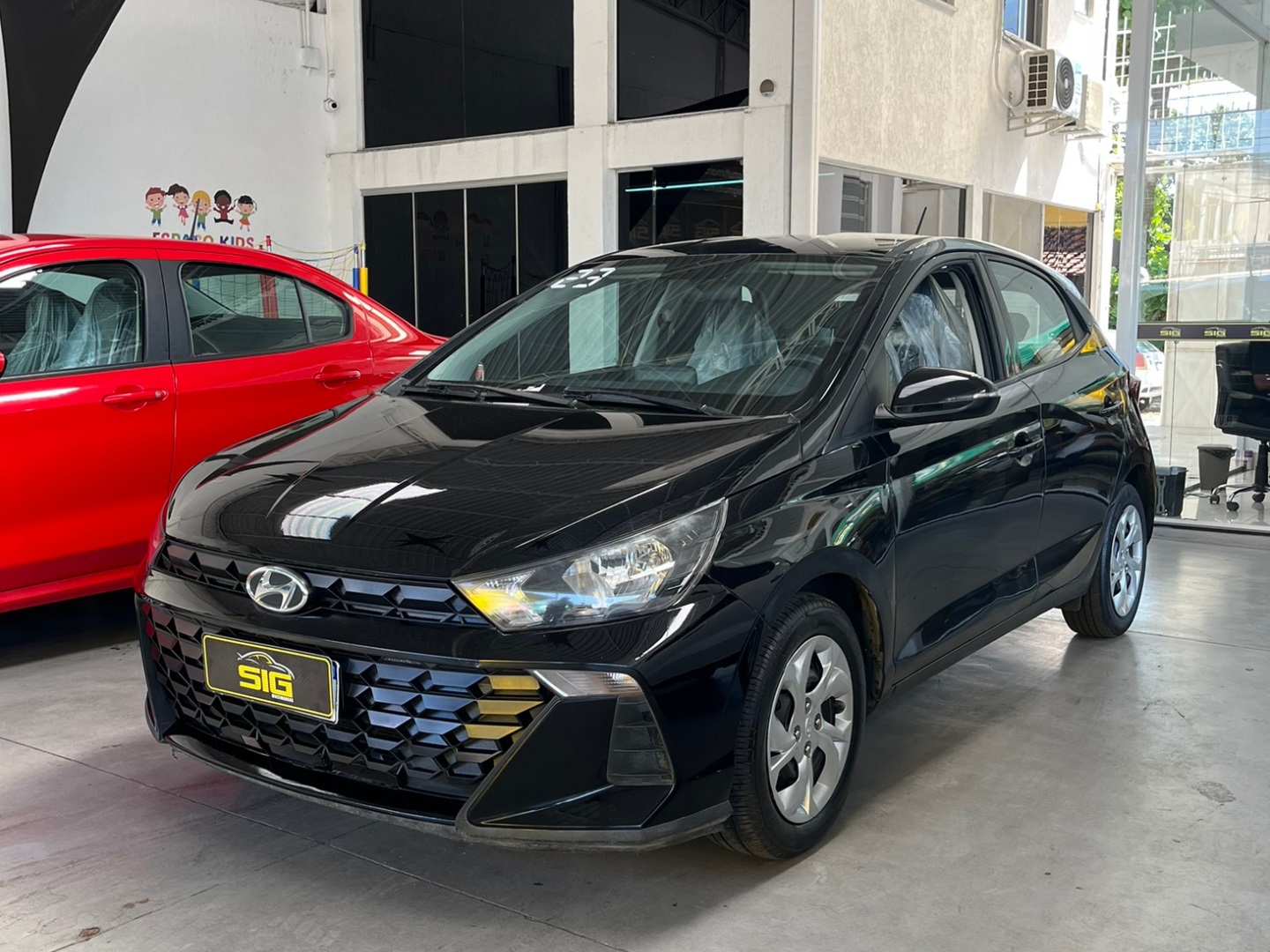 HYUNDAI HB20 1.0 12V FLEX COMFORT MANUAL 2023 Preto - Miniatura 6 - SIG Multimarcas