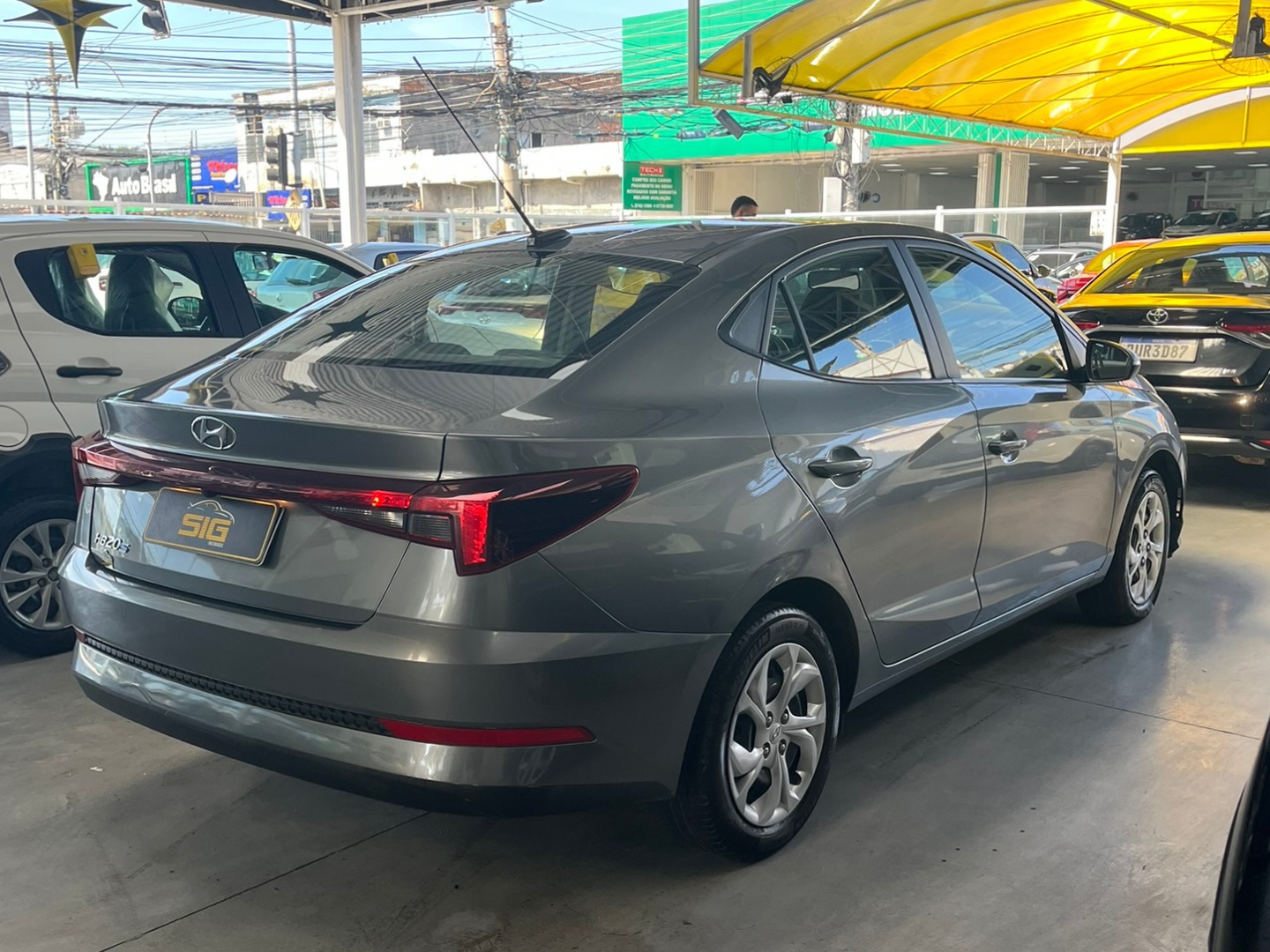 HYUNDAI HB20S 1.0 12V FLEX COMFORT PLUS MANUAL 2024 Cinza - Miniatura 8 - SIG Multimarcas