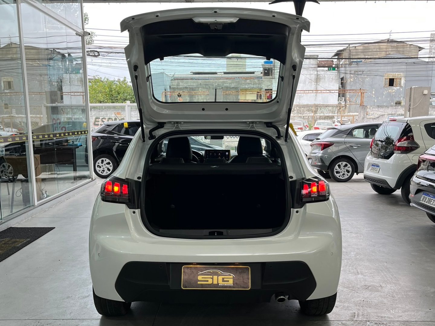 PEUGEOT 208 1.6 16V FLEX ALLURE AT6 2023 - Miniatura 6