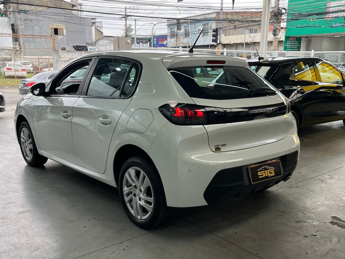 PEUGEOT 208 1.6 16V FLEX ALLURE AT6 2023 - Miniatura 7