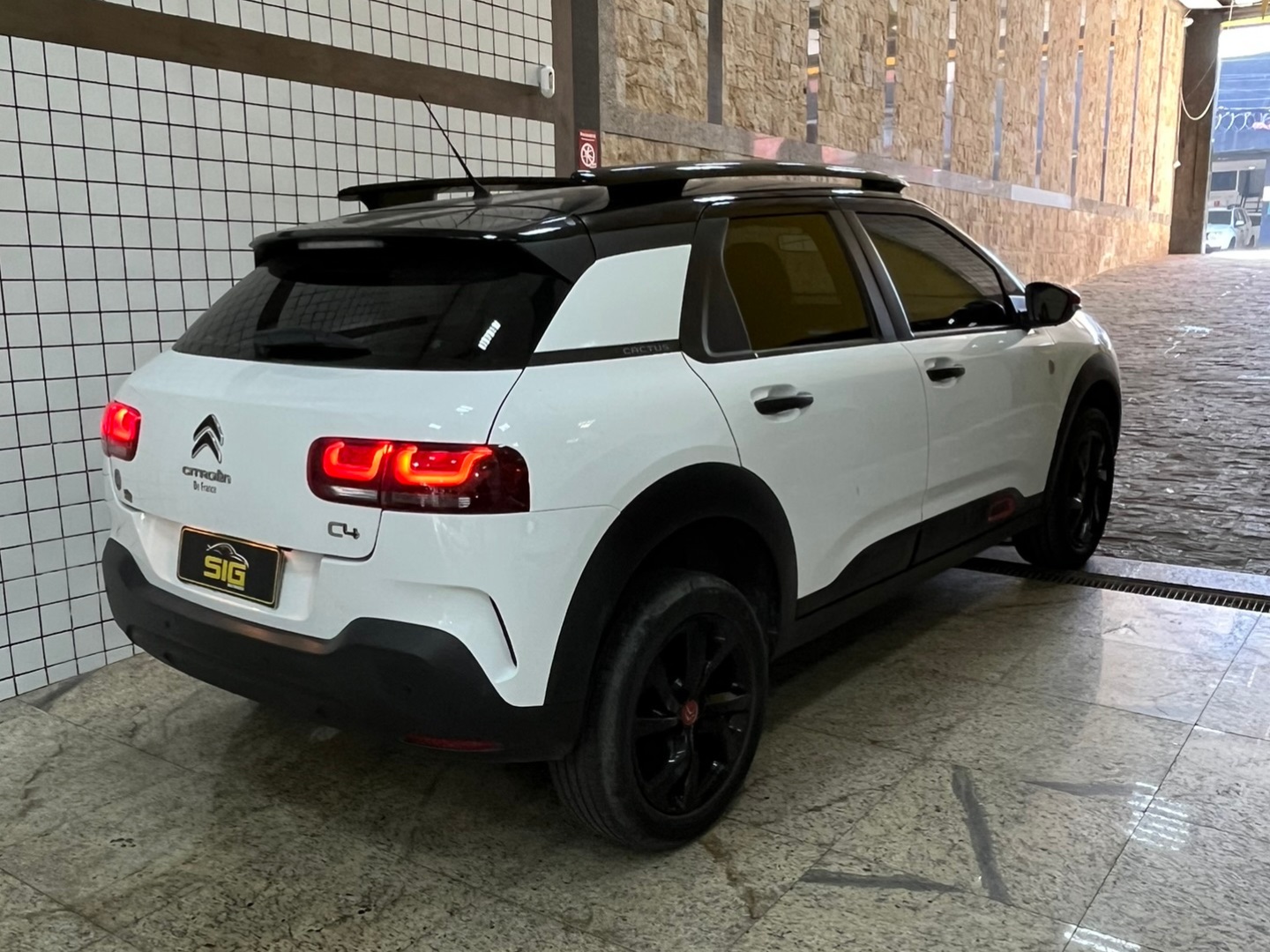 CITROEN C4 CACTUS 1.6 VTI 120 FLEX FEEL PACK EAT6 2021 - Miniatura 5