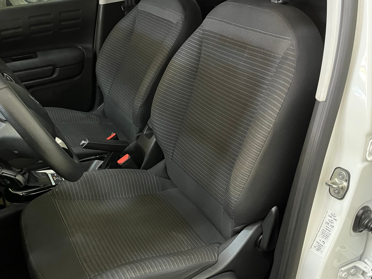 CITROEN C4 CACTUS 1.6 VTI 120 FLEX FEEL PACK EAT6 2021 - Miniatura 6