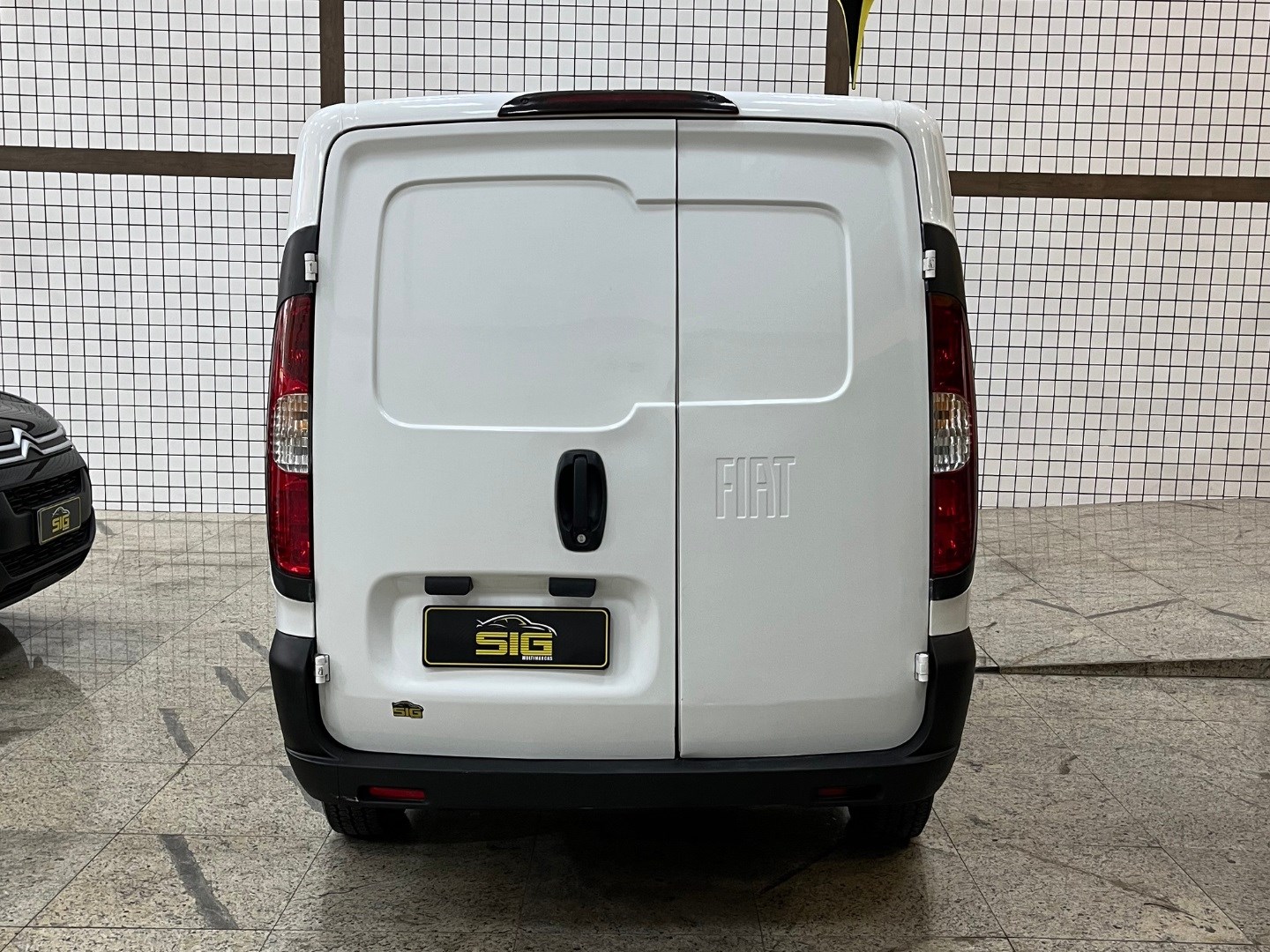 FIAT FIORINO 1.4 MPI FURGÃO ENDURANCE 8V FLEX 2P MANUAL 2023 Branco - Miniatura 3 - SIG Multimarcas