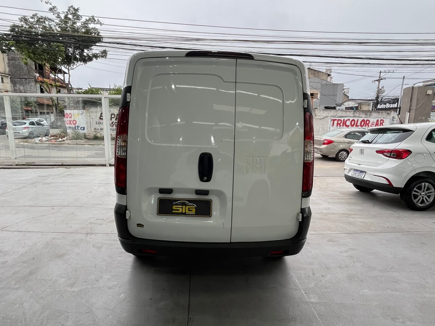 FIAT FIORINO 1.4 MPI FURGÃO ENDURANCE 8V FLEX 2P MANUAL 2024 Branco - Miniatura 5 - SIG Multimarcas