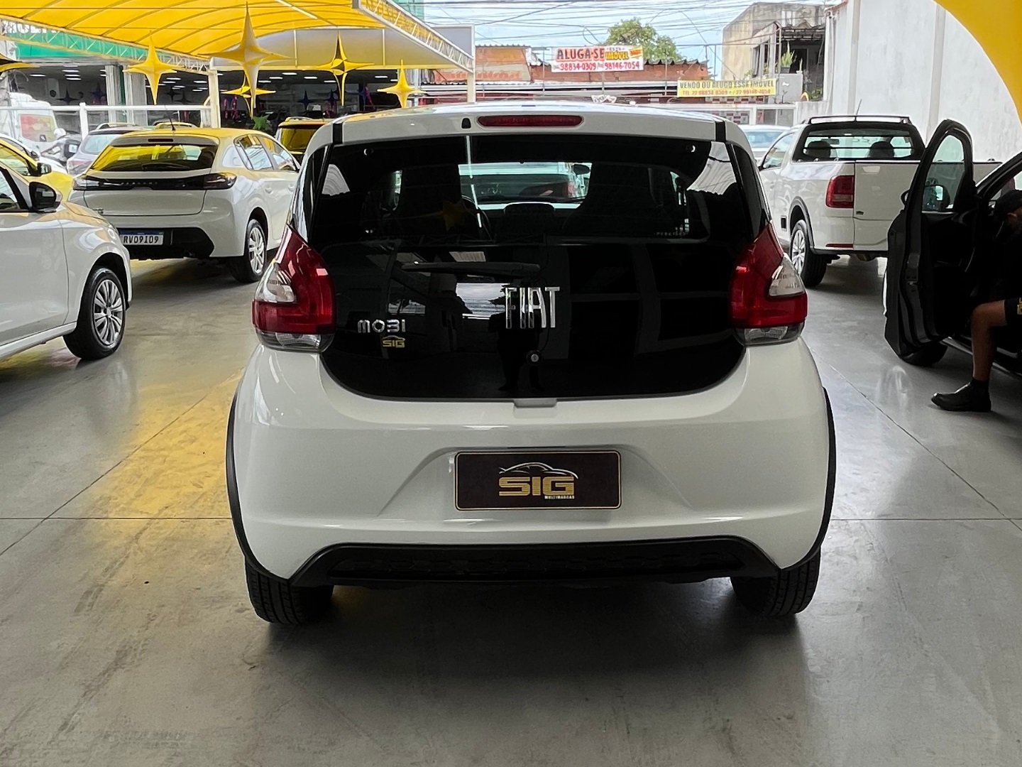 FIAT MOBI 1.0 EVO FLEX LIKE. MANUAL 2023 Branco - Miniatura 3 - SIG Multimarcas
