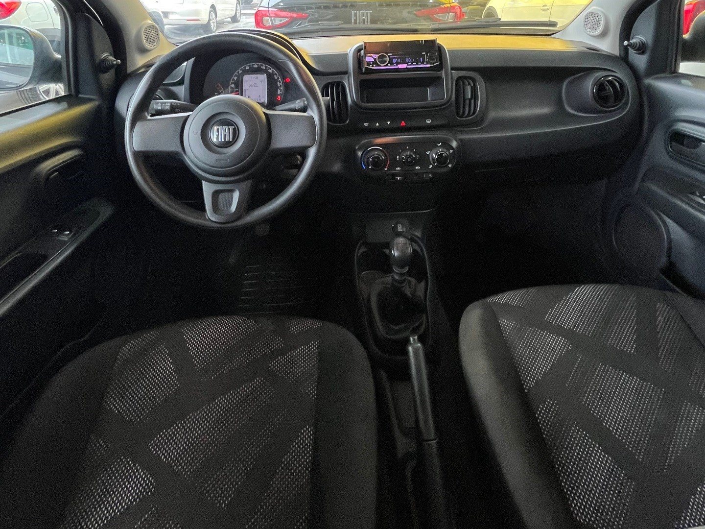 FIAT MOBI 1.0 EVO FLEX LIKE. MANUAL 2023 Cinza seminovo à venda em Duque de Caxias - Miniatura Vista 7 - SIG Multimarcas