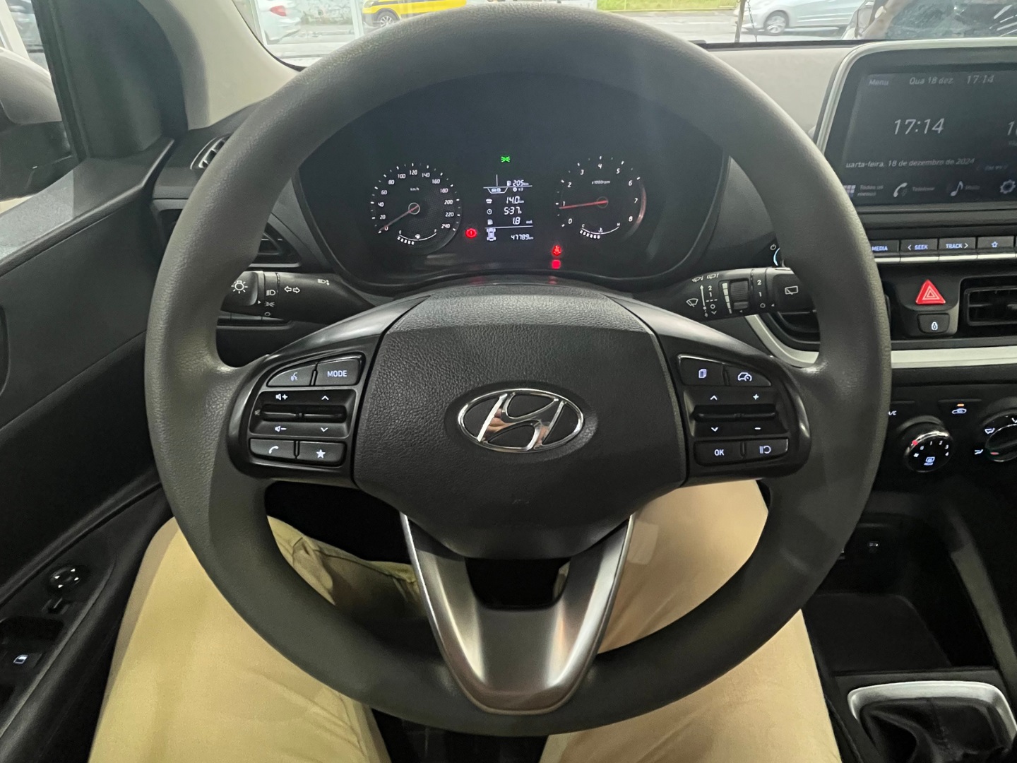 HYUNDAI HB20 1.0 12V FLEX COMFORT MANUAL 2023 Prata - Miniatura 8 - SIG Multimarcas