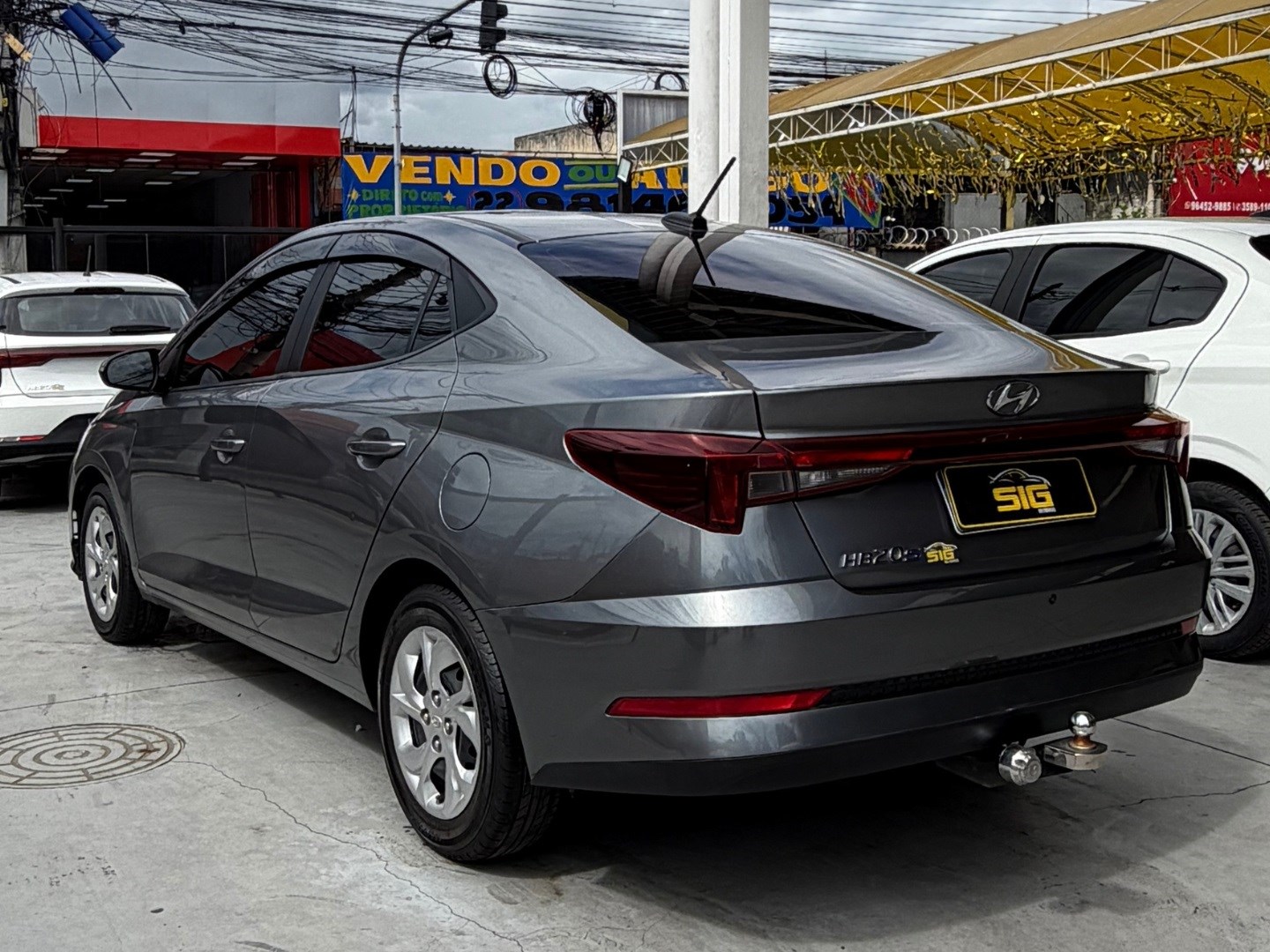 HYUNDAI HB20S 1.0 12V FLEX COMFORT MANUAL 2024 Prata seminovo à venda em Duque de Caxias - Miniatura Detalhe - SIG Multimarcas