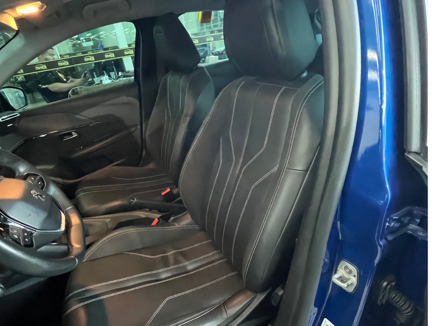 PEUGEOT 208 1.6 16V FLEX ALLURE AT6 2022 - Miniatura 6