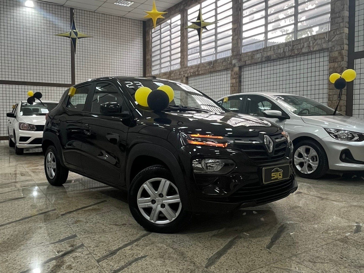 RENAULT KWID 1.0 12V SCE FLEX INTENSE MANUAL 2023 - Imagem 1 - SIG Multimarcas