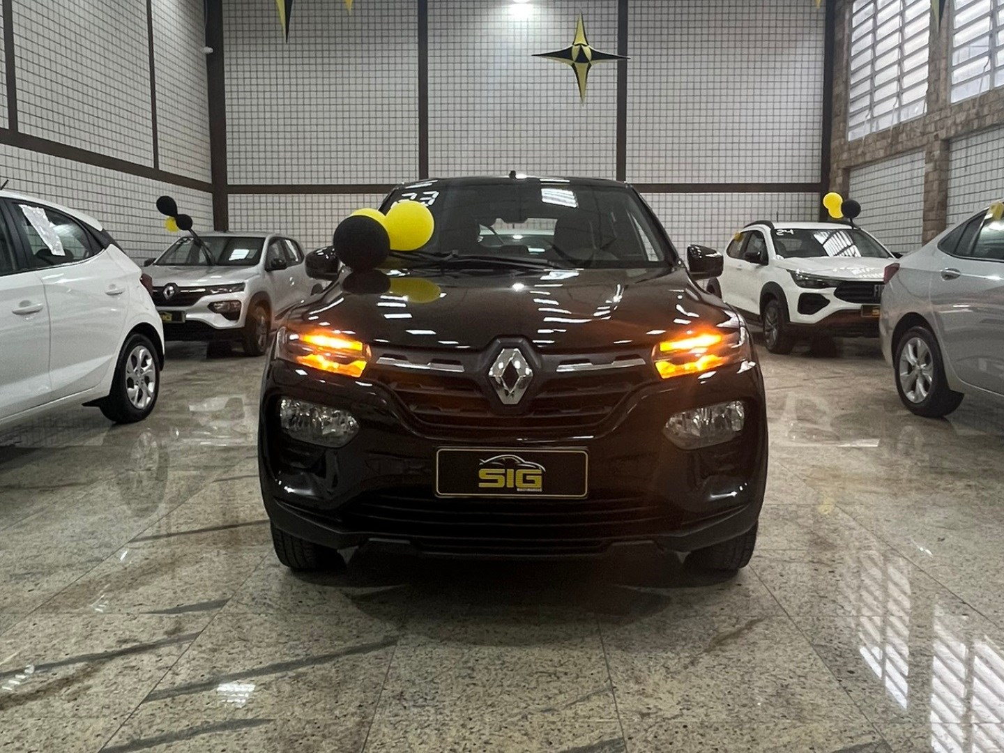 RENAULT KWID 1.0 12V SCE FLEX INTENSE MANUAL 2023 - Miniatura 2
