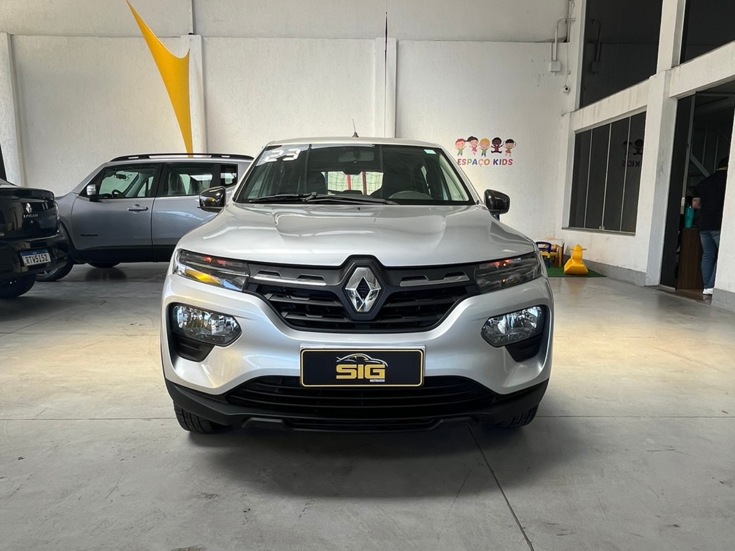 RENAULT KWID 1.0 12V SCE FLEX INTENSE MANUAL 2023 - Miniatura 2