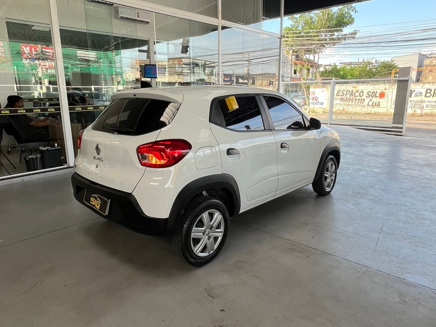 RENAULT KWID 1.0 12V SCE FLEX ZEN MANUAL 2022 - Miniatura 5
