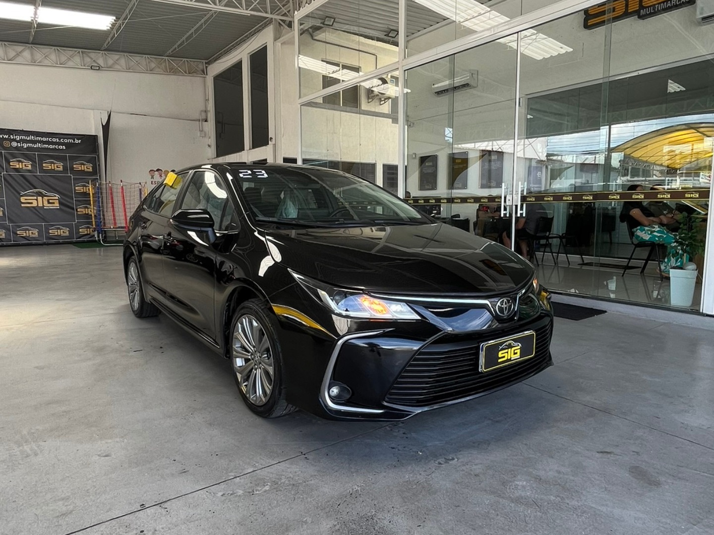 TOYOTA COROLLA 2.0 VVT-IE FLEX XEI DIRECT SHIFT 2023 - Miniatura 4