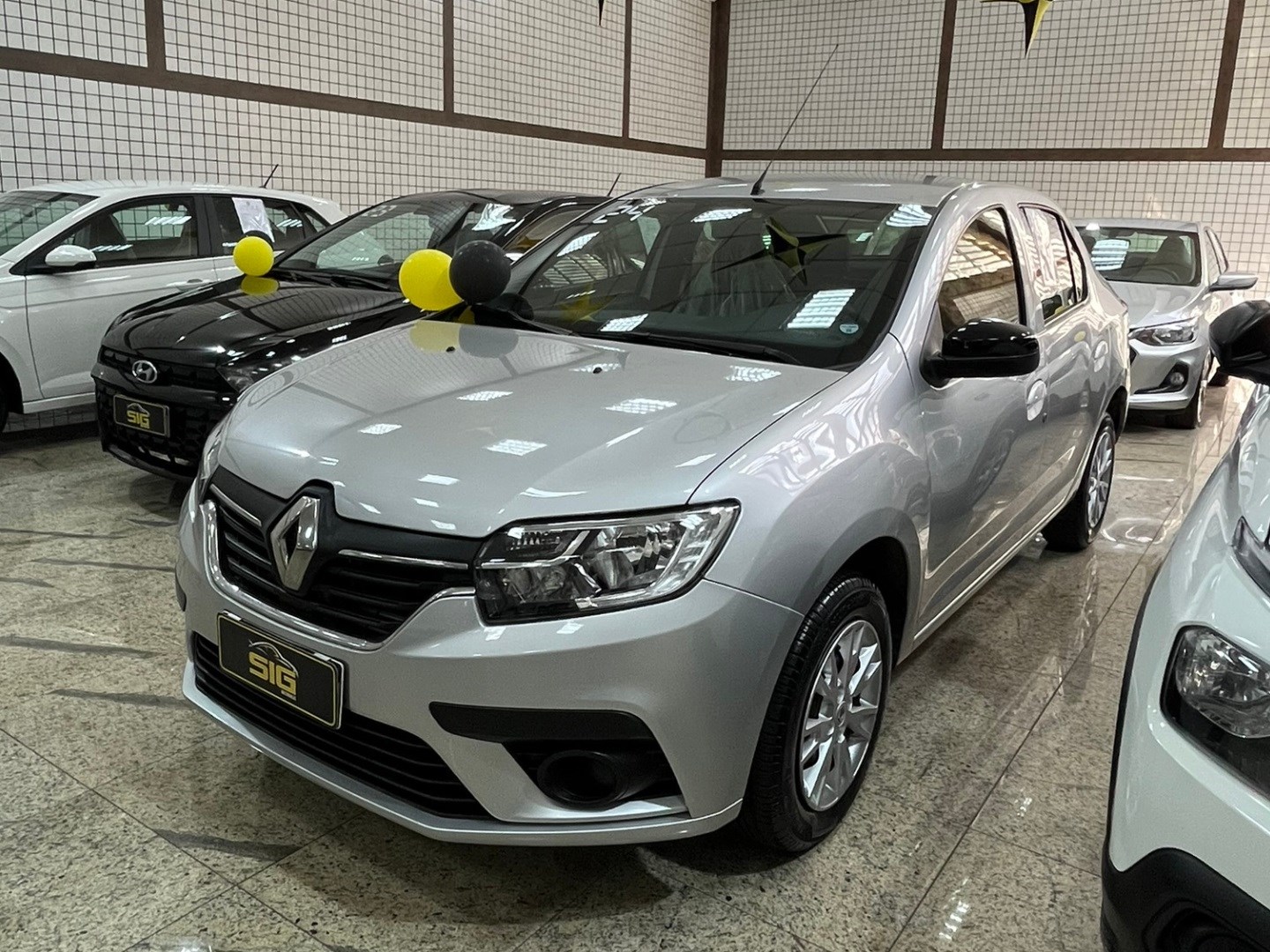 RENAULT LOGAN 1.0 12V SCE FLEX ZEN MANUAL 2024 - Miniatura 3