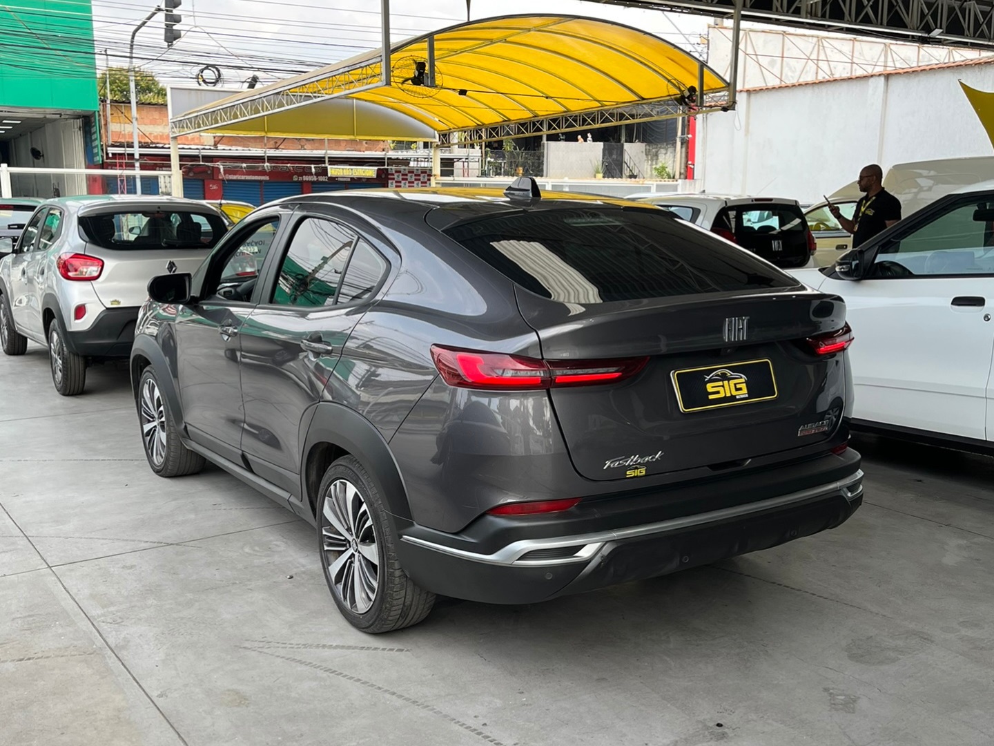 FIAT FASTBACK 1.0 TURBO 200 FLEX AUDACE CVT 2024 Cinza - Miniatura 7 - SIG Multimarcas