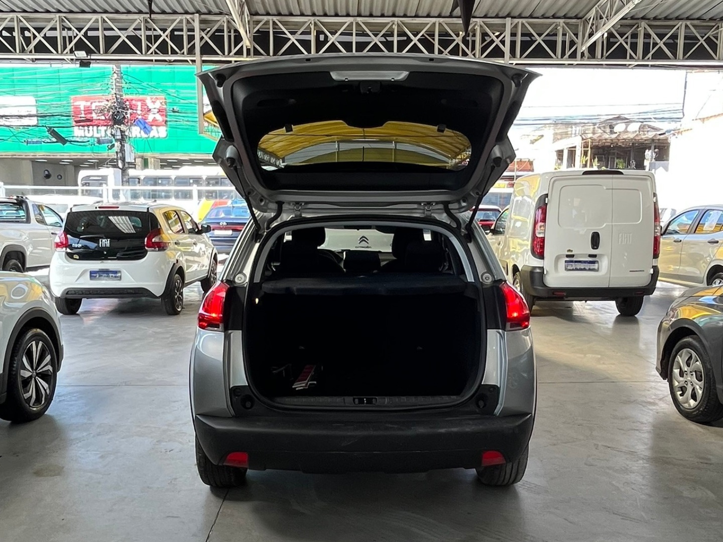 PEUGEOT 2008 1.6 16V FLEX ALLURE 4P AUTOMÁTICO 2021 Prata - Miniatura 8 - SIG Multimarcas