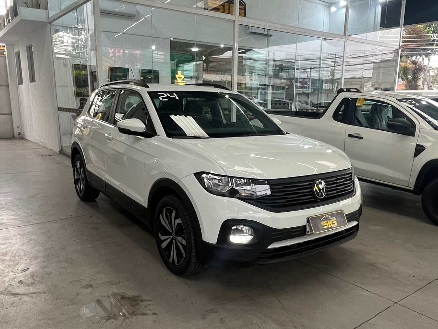 VOLKSWAGEN T-CROSS 1.0 200 TSI TOTAL FLEX AUTOMÁTICO 2024 - Miniatura 3