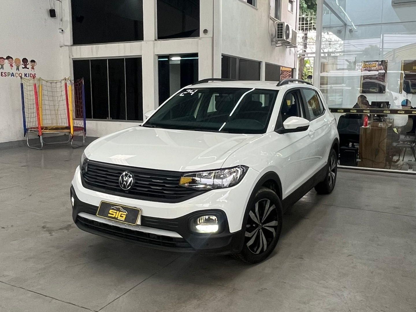 VOLKSWAGEN T-CROSS 1.0 200 TSI TOTAL FLEX AUTOMÁTICO 2024 - Miniatura 4