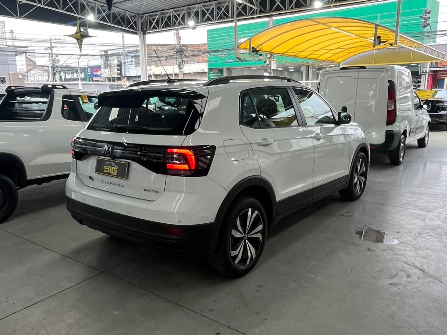 VOLKSWAGEN T-CROSS 1.0 200 TSI TOTAL FLEX AUTOMÁTICO 2024 - Miniatura 8