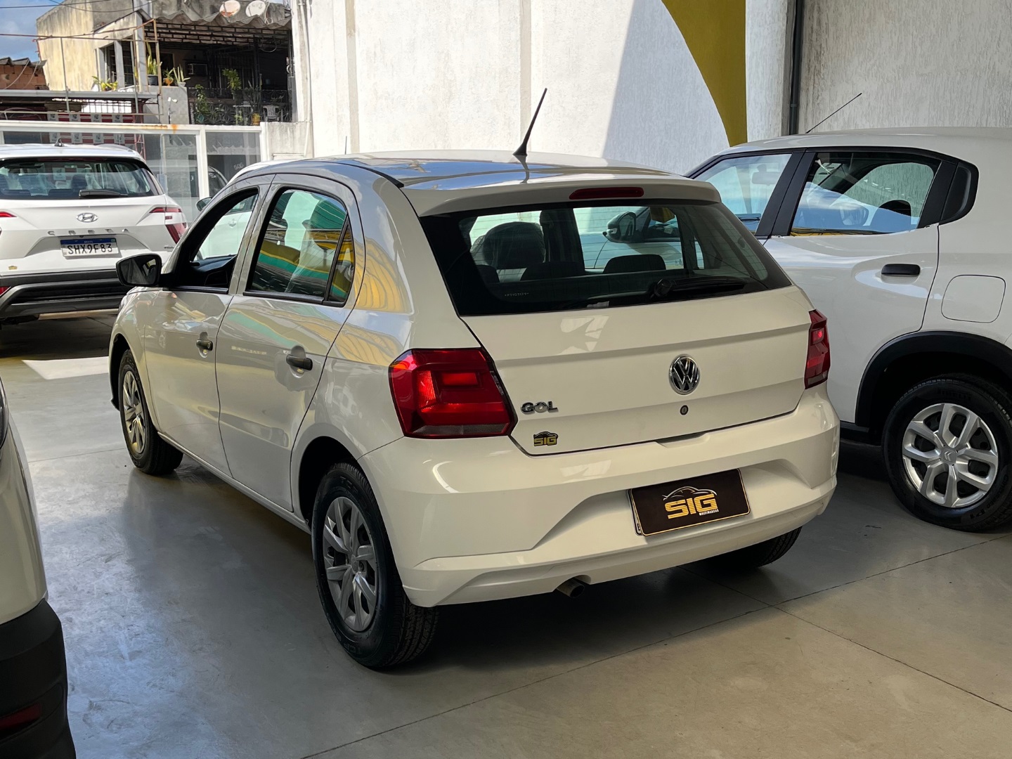 VOLKSWAGEN GOL 1.0 12V MPI TOTALFLEX 4P MANUAL 2023 Branco - Miniatura 7 - SIG Multimarcas