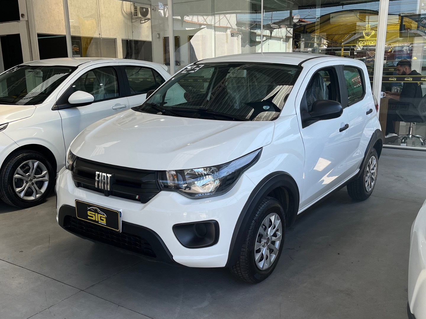 FIAT MOBI 1.0 EVO FLEX LIKE. MANUAL 2023 Branco - Miniatura 3 - SIG Multimarcas