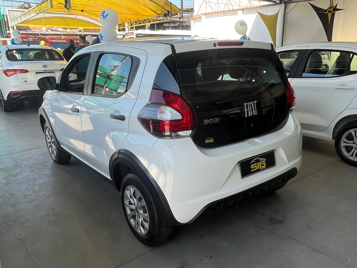 FIAT MOBI 1.0 EVO FLEX LIKE. MANUAL 2023 Branco - Miniatura 8 - SIG Multimarcas