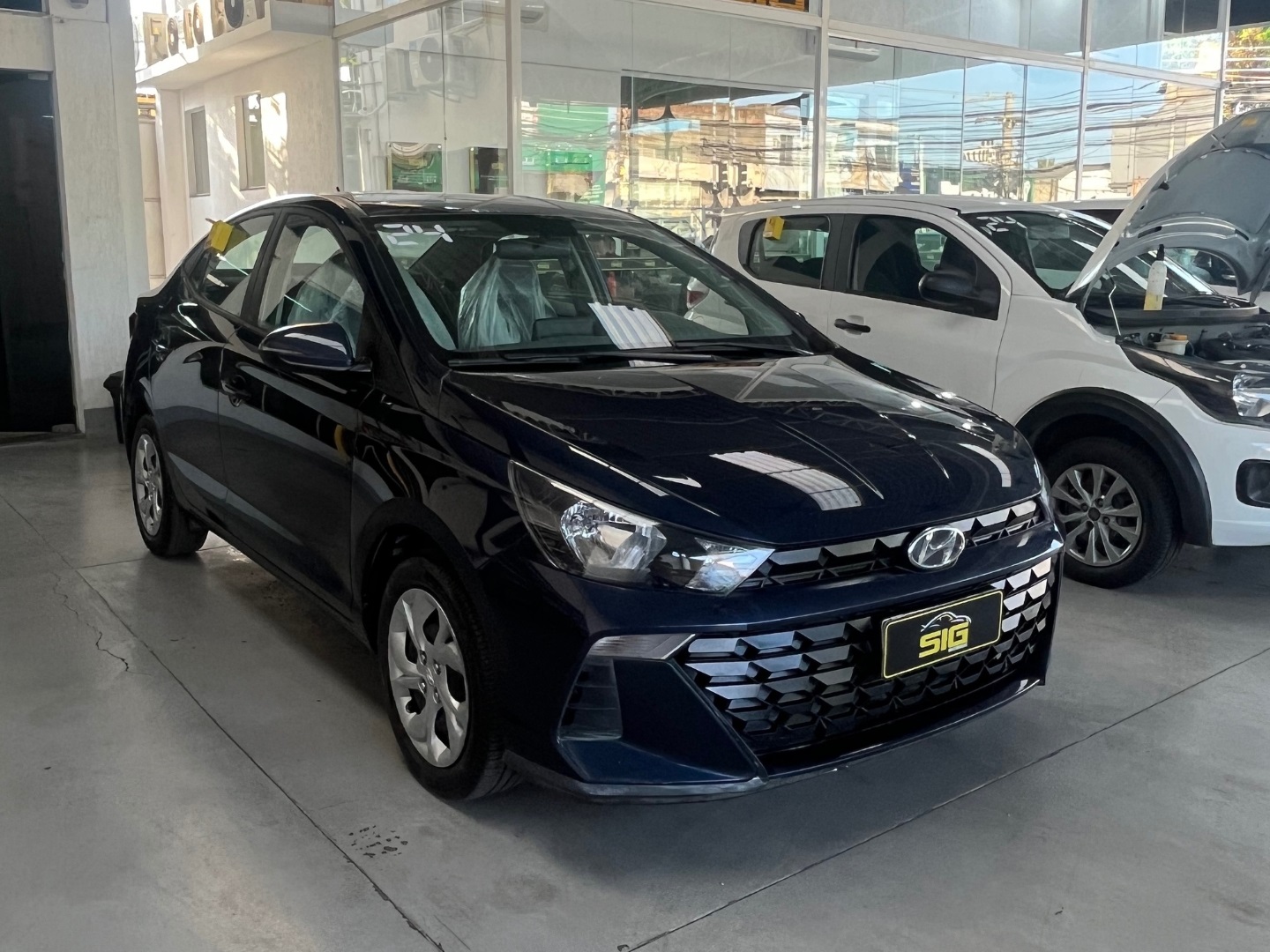 HYUNDAI HB20S 1.0 12V FLEX COMFORT PLUS MANUAL 2024 Azul - Miniatura 2 - SIG Multimarcas