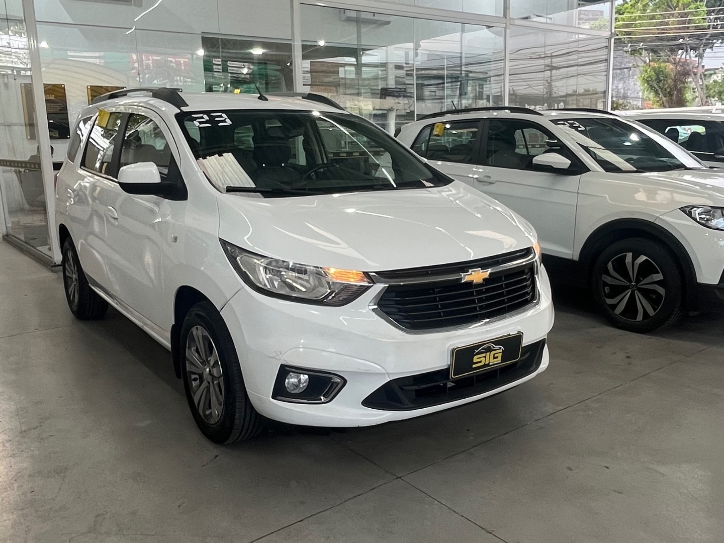 CHEVROLET SPIN 1.8 PREMIER 8V FLEX 4P AUTOMÁTICO 2023 - Miniatura 4