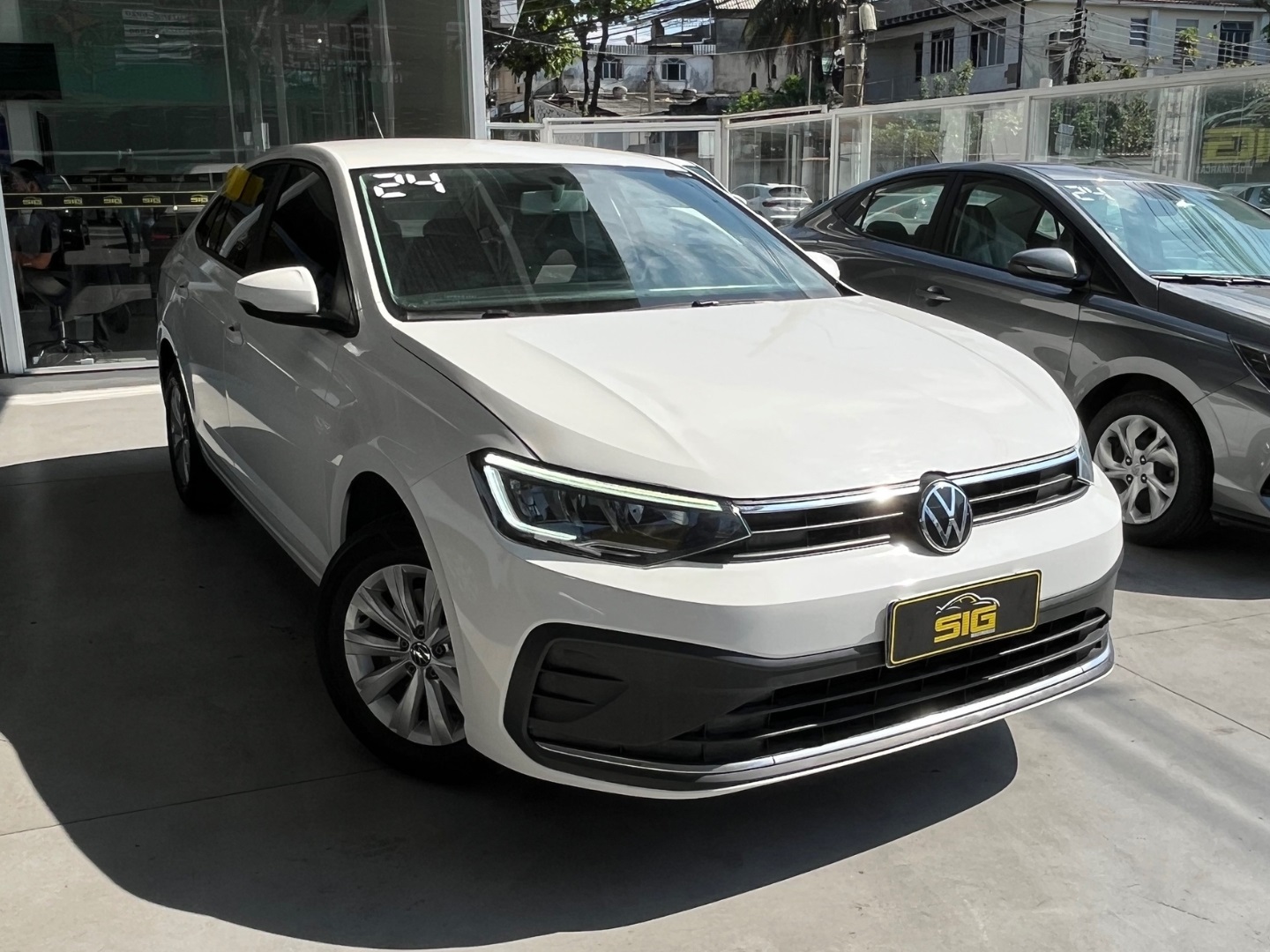 VOLKSWAGEN VIRTUS 1.0 170 TSI MANUAL 2024 na cor Branco com 70.177 km - Imagem 1 - SIG Multimarcas