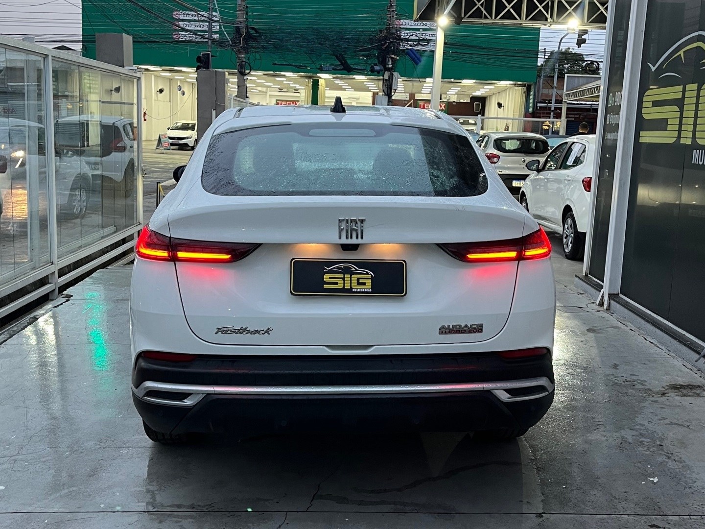 FIAT FASTBACK 1.0 TURBO 200 FLEX AUDACE CVT 2024 Branco - Miniatura 5 - SIG Multimarcas