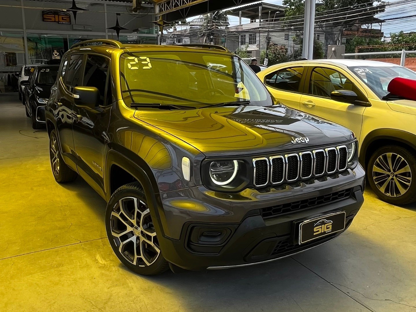 JEEP RENEGADE 1.3 T270 TURBO FLEX LONGITUDE AT6 2023 Cinza seminovo à venda em Duque de Caxias - Frente - SIG Multimarcas