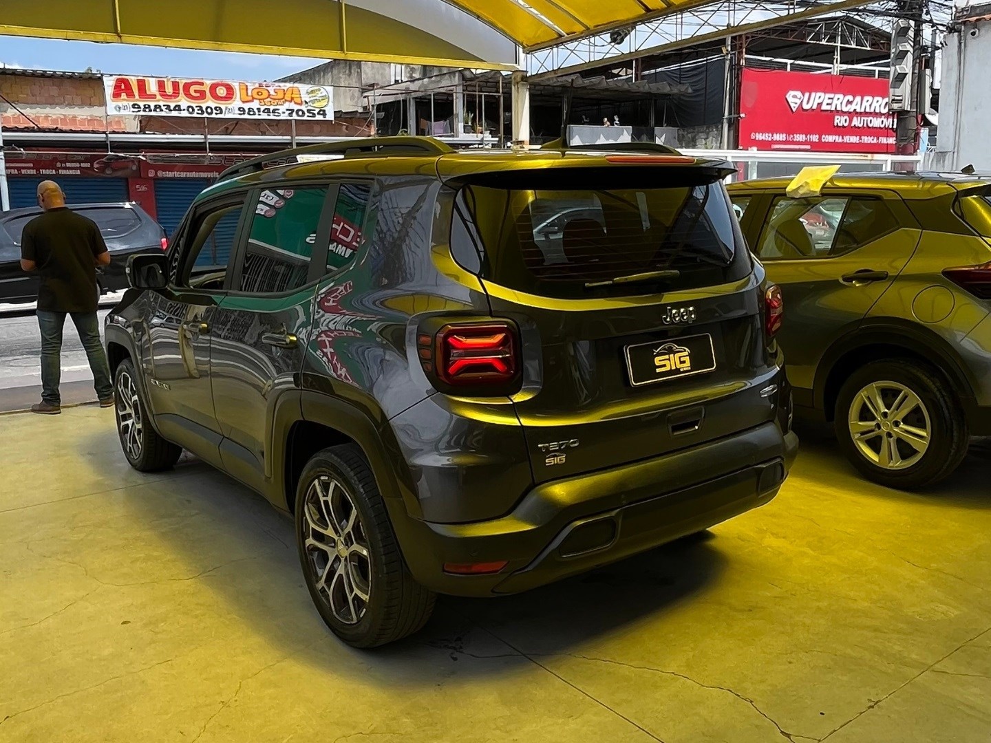 JEEP RENEGADE 1.3 T270 TURBO FLEX LONGITUDE AT6 2023 Cinza seminovo à venda em Duque de Caxias - Miniatura Vista 7 - SIG Multimarcas