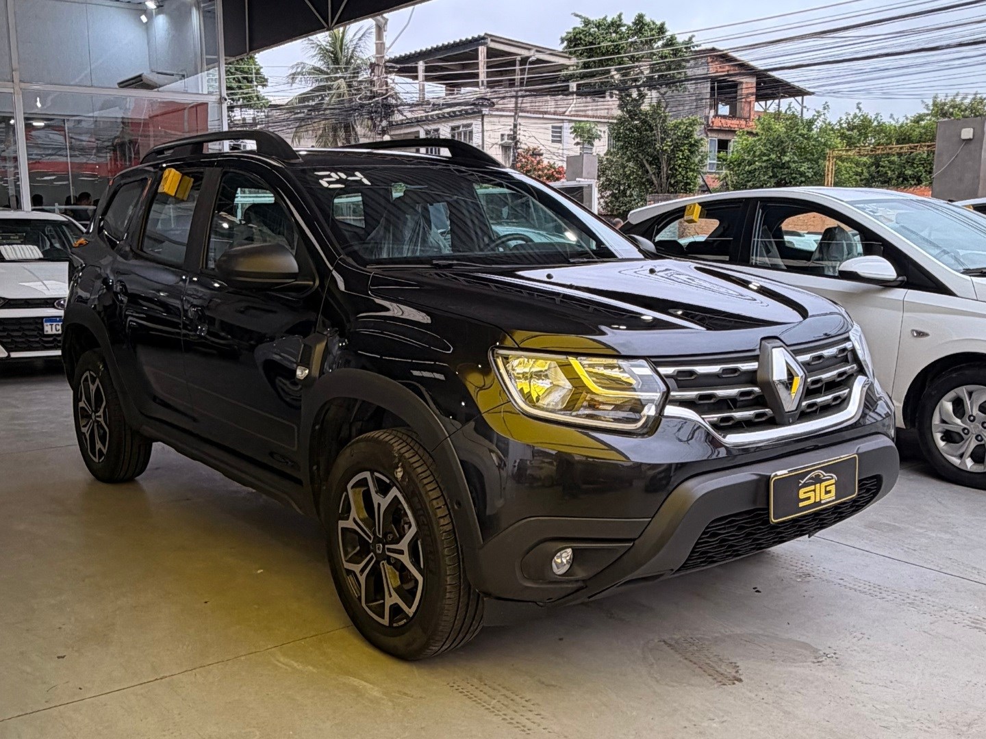 RENAULT DUSTER 1.6 16V SCE FLEX ICONIC X-TRONIC 2024 Preto seminovo à venda em Duque de Caxias - Miniatura Traseira - SIG Multimarcas